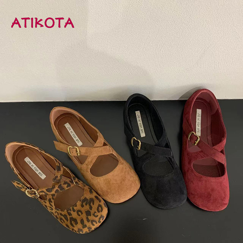 Atikota ผู้หญิงใหม่ฤดูใบไม้ร่วงแฟชั่น Simple Retro One-line Buckle รองเท้าส้นแบน