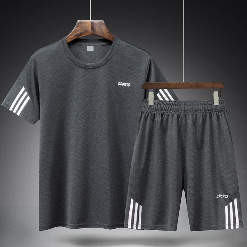 ชุดกีฬา 2 ชิ้น เสื้อกีฬา sport  ชุดกีฬาผู้ชาย เบาสบายระบายอากาศ ระบายอากาศดี เนื้อผ้าดี ชุดเซ็ทกีฬา รูปที่ 2