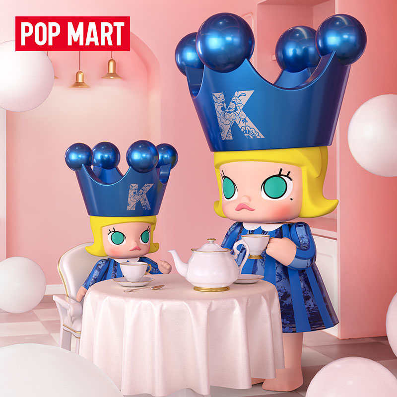 POPMART POPMART MEGA ROYAL MOLLY100% Born Princess Hanging Card Figure Jewelry