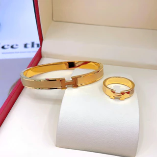 สร้อยข้อมือเหล็กไทเทเนียมเคลือบทอง 18k เครื่องประดับแฟชั่นระดับไฮเอนด์ไม่ซีดจาง