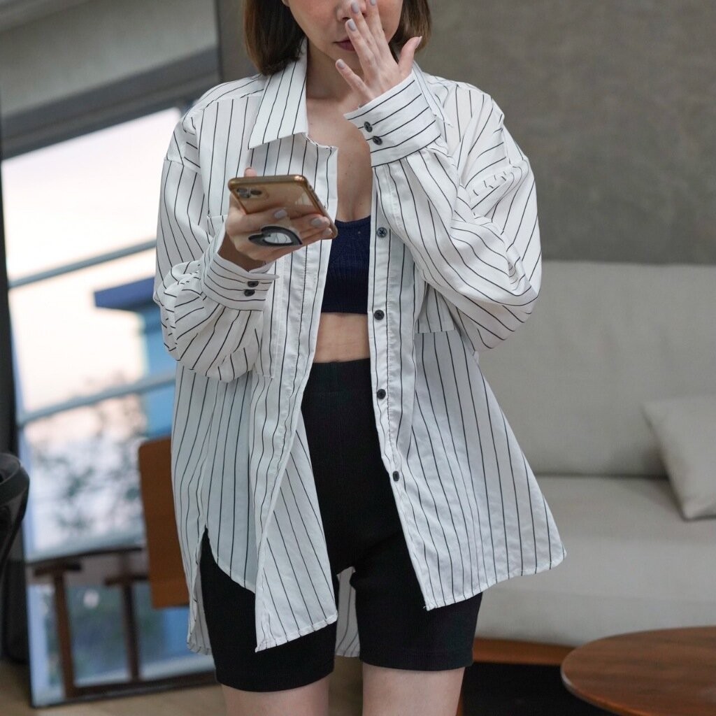 Lover striped shirt เสื้อเชิ๊ตทรง โอเวอร์ไซส์
