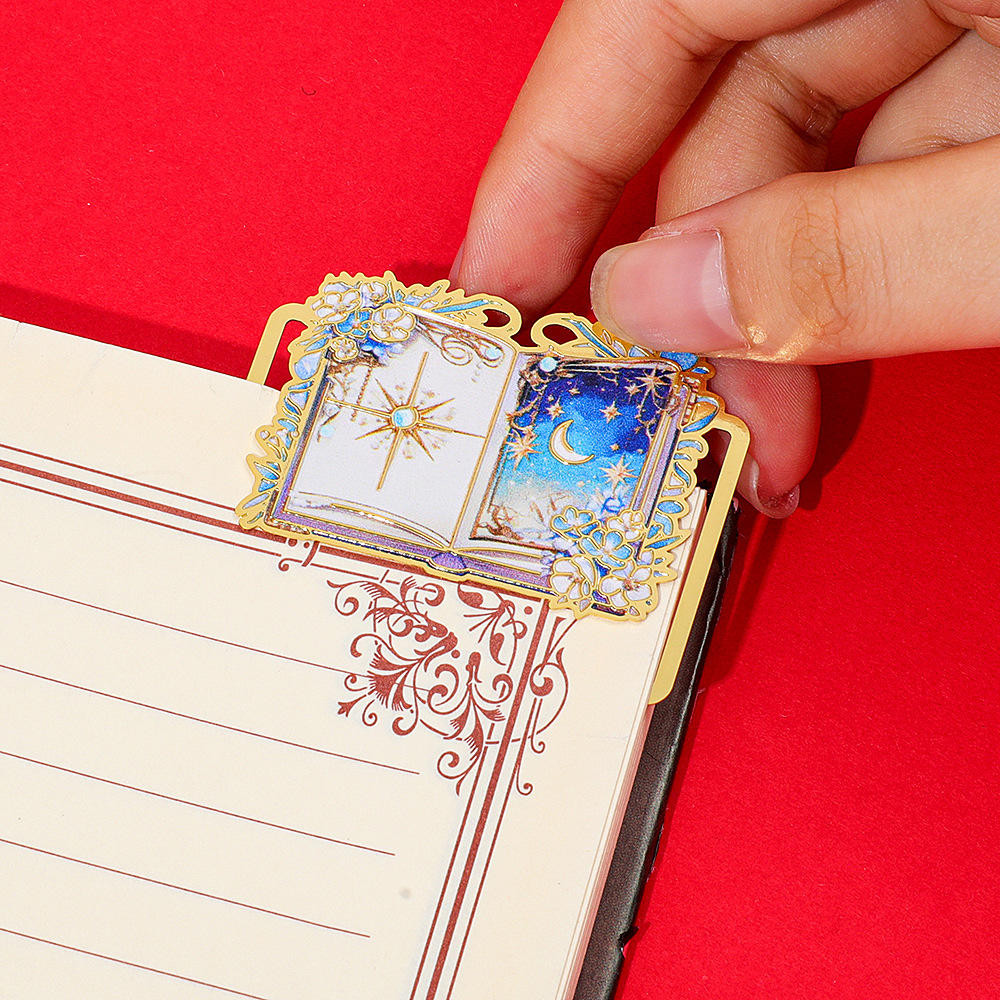 ที่คั่นหนังสือกลวงโลหะที่ใช้งานได้จริง ที่คั่นหนังสือธีมโกธิคย้อนยุคสร้างสรรค์ที่คั่นหนังสือหน้านักเรียนสไตล์ศาลสําหรับคนรักหนังสือครูนักเรีย - รูปที่ 2