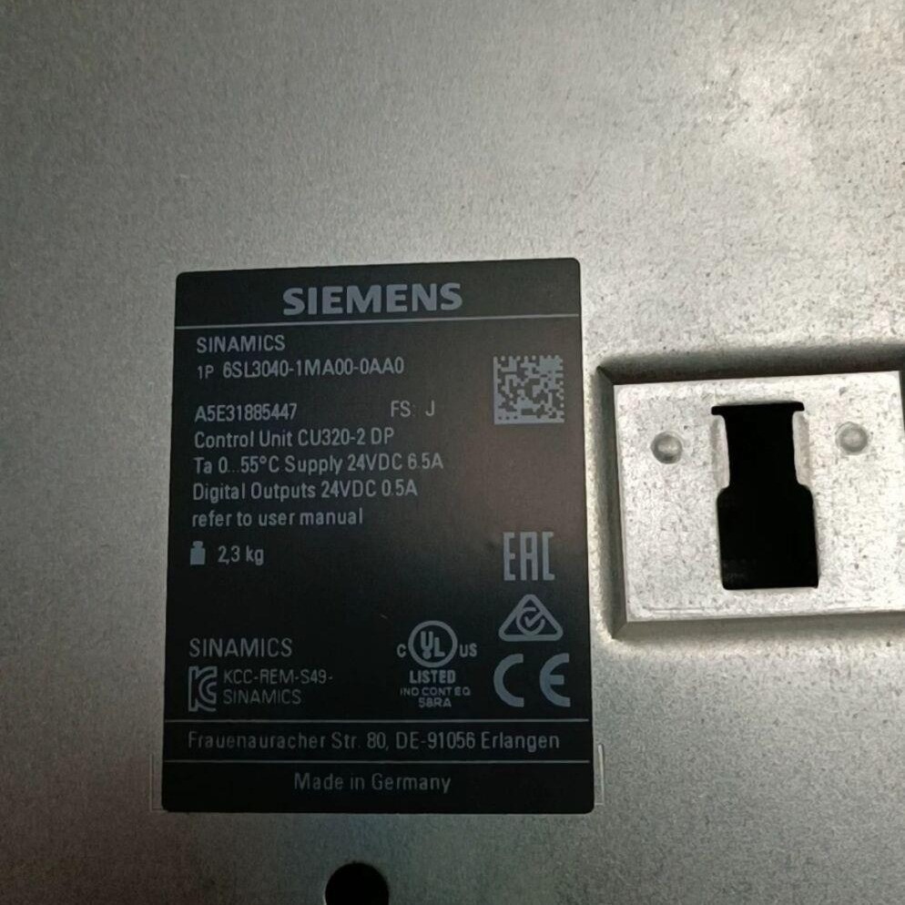 SIEMENS/SIEMENS S7-1500 โมดูลการสื่อสาร 6ES75400-1AB00-0AA0 ใหม่เอี่ยมที่ไม่สามารถได้