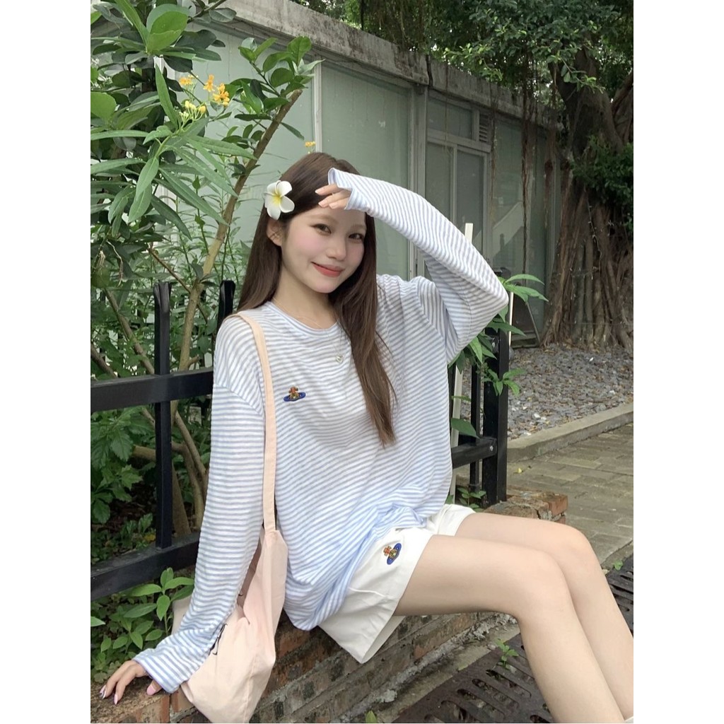 เสื้อยืดแขนยาวลายทางแบบคลาสสิกลายทางโปร่งใสแบบดั้งเดิมสำหรับผู้หญิงเสื้อกันแดดแบบบางสำหรับฤดูร้อนเสื้อทรงหลวมสไตล์หมายเหตุ1d20