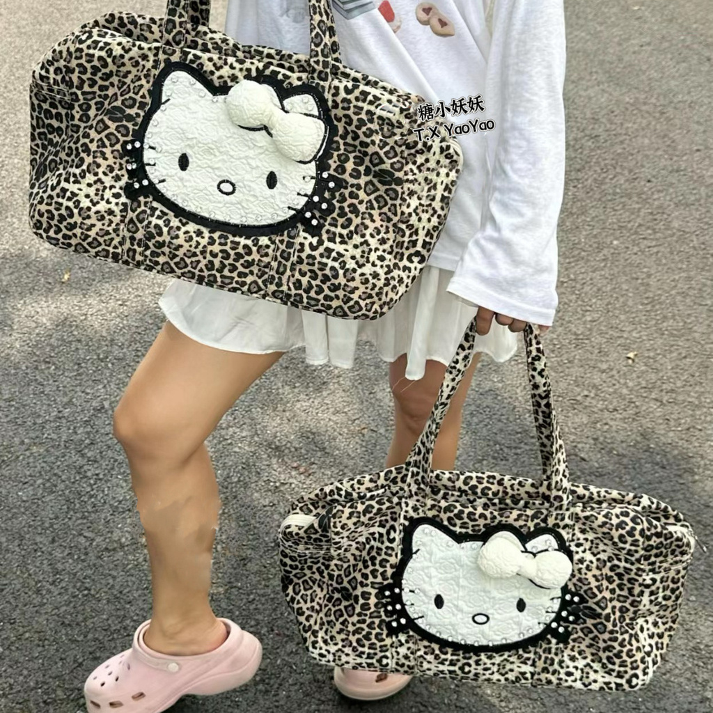 เสือดาวพิมพ์ kitty Cat กระเป๋าสะพาย Tote Bag กระเป๋าผ้าใบ Niche กระเป๋ายุคกลางกระเป๋าหญิงขนาดใหญ่ความจุ Retro Hot Girl Harajuku