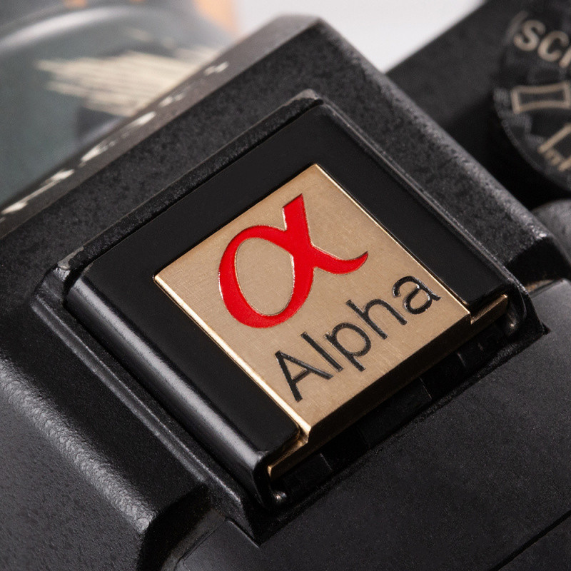 ฝาครอบรองเท้าร้อนโลหะสําหรับกล้องเหมาะสําหรับ Sony A7M4/R2/M2/S2/ZVE10/ZV1/FX5/FX30/6400/A7R5 และอื่นๆ Sony กล้องกันฝุ่นสากลฝาครอบรองเท้าร้อน