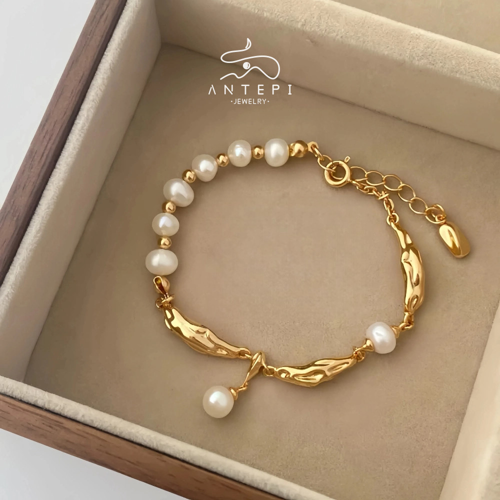 เอทีพี สร้อยข้อมือไข่มุกบาร็อควินเทจชุบ 18เค · สร้อยข้อมือแฟชั่นกันน้ําและป้องกันภูมิแพ้สําหรับผู้หญิง
