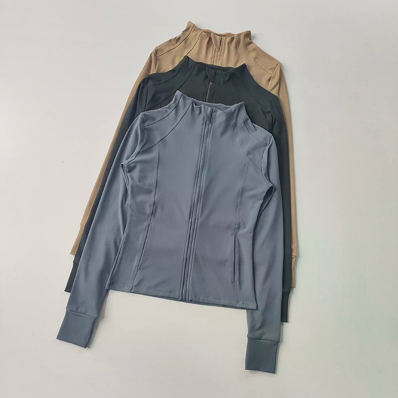 เสื้อกีฬาสําหรับผู้หญิงสลิมฟิตมืออาชีพเสื้อผ้าแห้งเร็วบางวิ่งแขนยาว ปราติย็อก เสื้อท็อปส์พืช