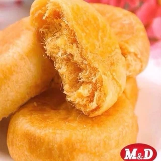 ขนมเปี๊ยะไก่หยอง เอ็มดี และเพื่อนที่ด48ชิ้น M&D เปี๊ยะไส้ไก่หยองหอมๆไส้แน่นๆ พร้อมกล่องหิ้ว ขนมเปี๊ยะ ไส้ไก่ หยอง ใน