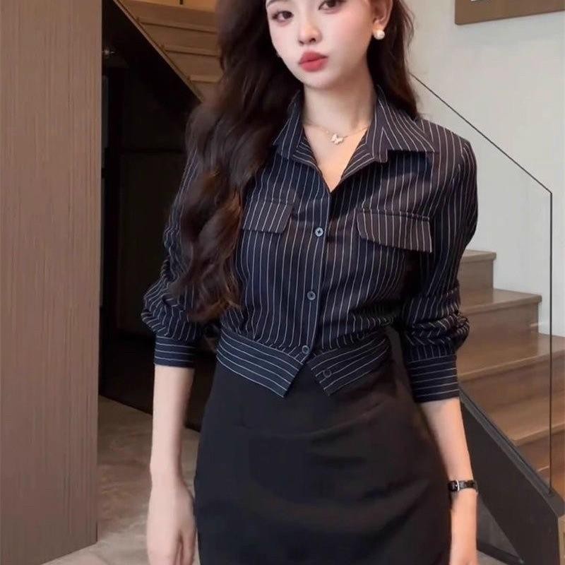 เสื้อเชิ้ต คอปกโปโล สไตล์ฝรั่งเศส เรียบหรู ลายทาง กระดุมแถวเดียว แขนยาว สำหรับผู้หญิง ดีไซน์สวย เสื้อโค้ท เสื้อสลิม w629