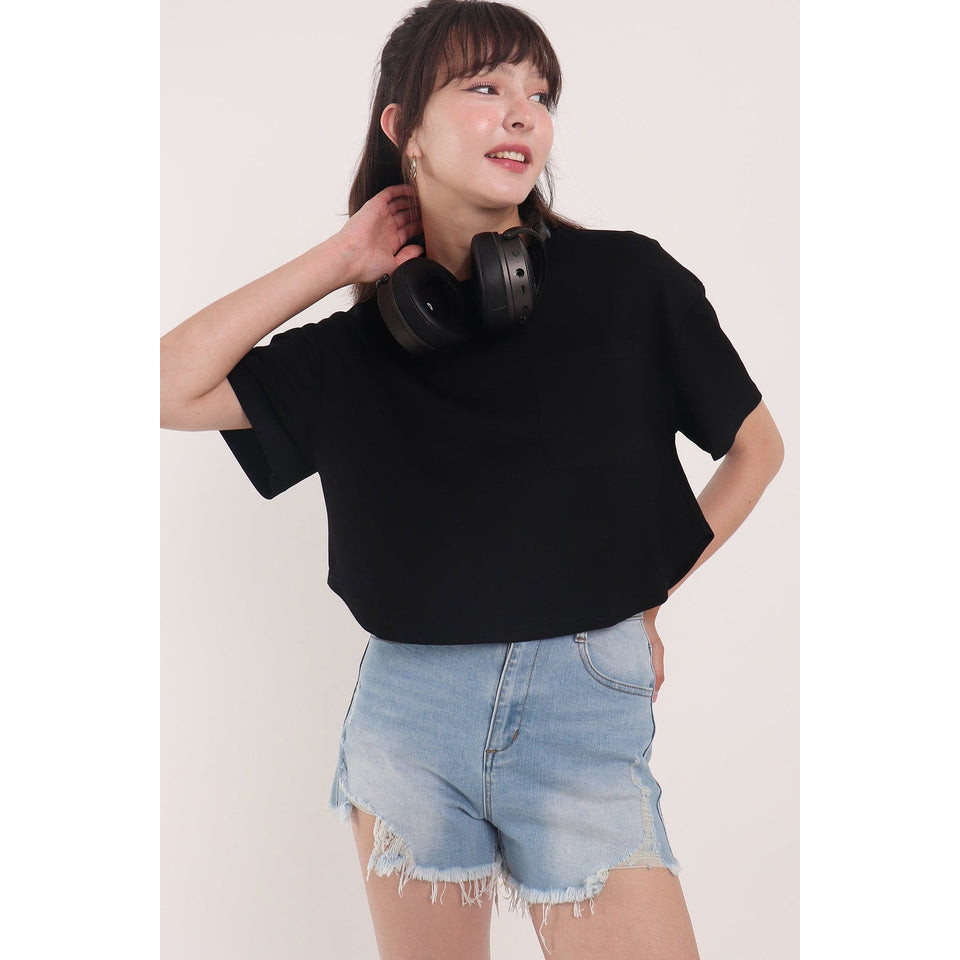 HENLEY POCKET TEE TOP IN BLACK