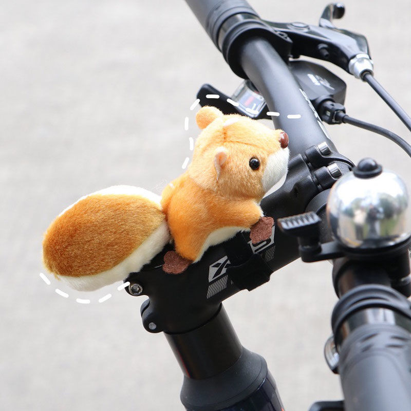 可爱小松鼠自行车装饰品玩偶公仔挂山地车汽车后视镜车外摆男Cute Squirrel Bicycle Decoration Doll Doll20250810