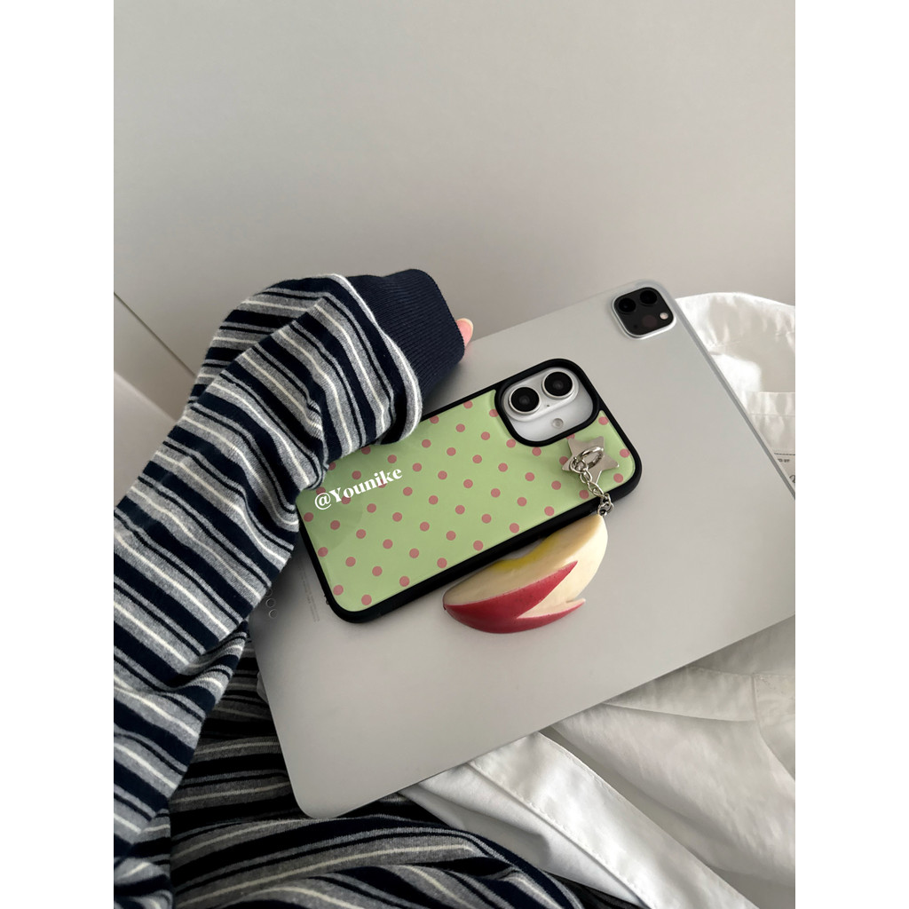 Ins Ouni สไตล์เดียวกันสไตล์เกาหลี Niche โบราณ Retro Polka Dot องค์ประกอบ Girly กันลื่นเหมาะสําหรับ iphone16pro/15promax เคสป้องกัน Apple 13/14 เคสโทรศัพท์ เคสป้องกัน iPhone12/11 กรณี ราคา ถูกที่สุด ดีลบีเคเค แกลเลอรีภาพที่ 2