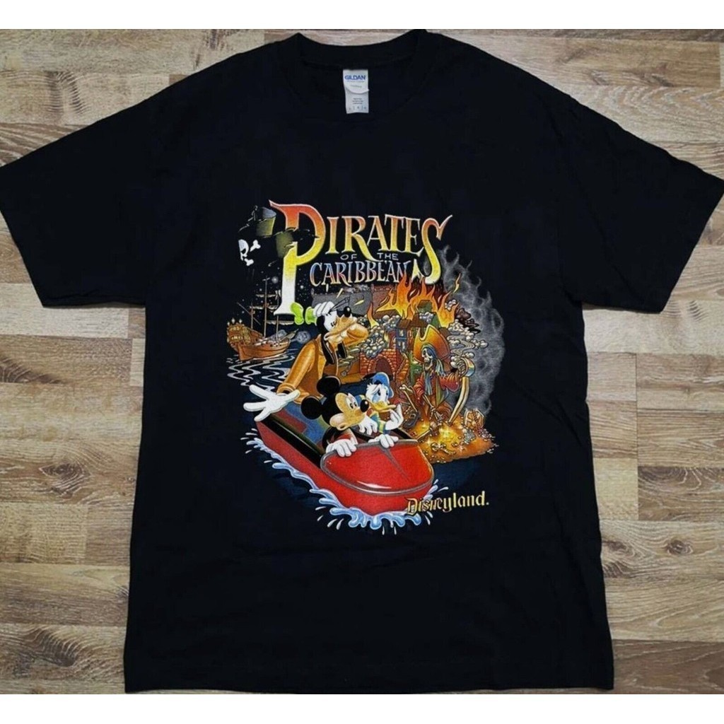 ใหม่ เสื้อยืด Disneyland Pirates Of The Caribbean Ride