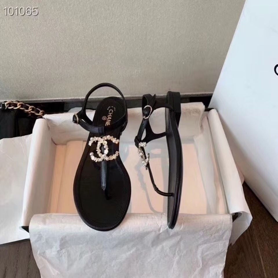 Chanel2024รองเท้าผู้หญิงรุ่นใหม่รองเท้าแตะหนังแบนรองเท้าแตะ tzuy