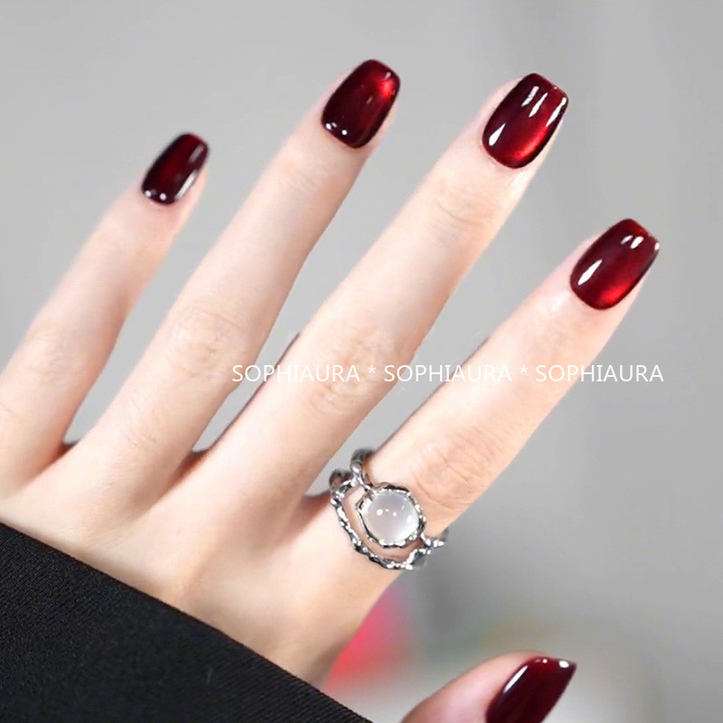 [กาวฟรี] ฟรีกาวเล็บปลอมกดบนเล็บด้วยกาวเล็บปลอม Cat Eye Plain Design Rhinestone Design Maroon White Black Red Blue Pink Violet