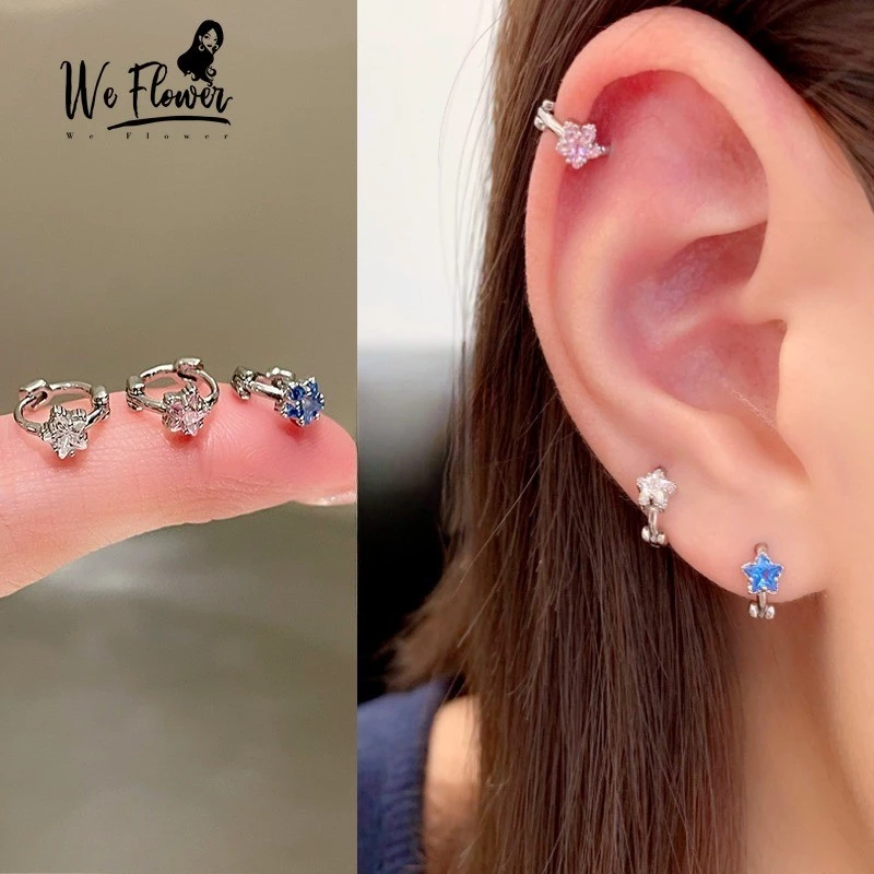 We Flower ต่างหูเกาหลี สไตล์ส925 เงินสีฟ้าและชมพูกับคริสตัล สำหรับผู้หญิง ออกแบบมาในรูปแบบห่วงและดาว พร้อมสร้อยคอมากความสวยงาม
