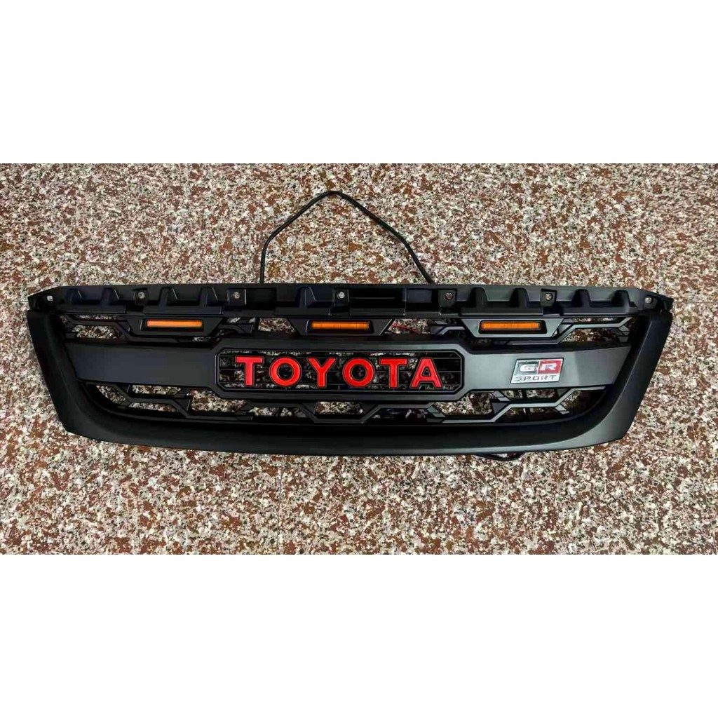 กระจังหน้า TOYOTA FORTUNER 04-07, 08-11 , 12-14, 15+ มีไฟส้ม,ไฟขาว พร้อมอุปกรณ์ทั้งชุด LAa