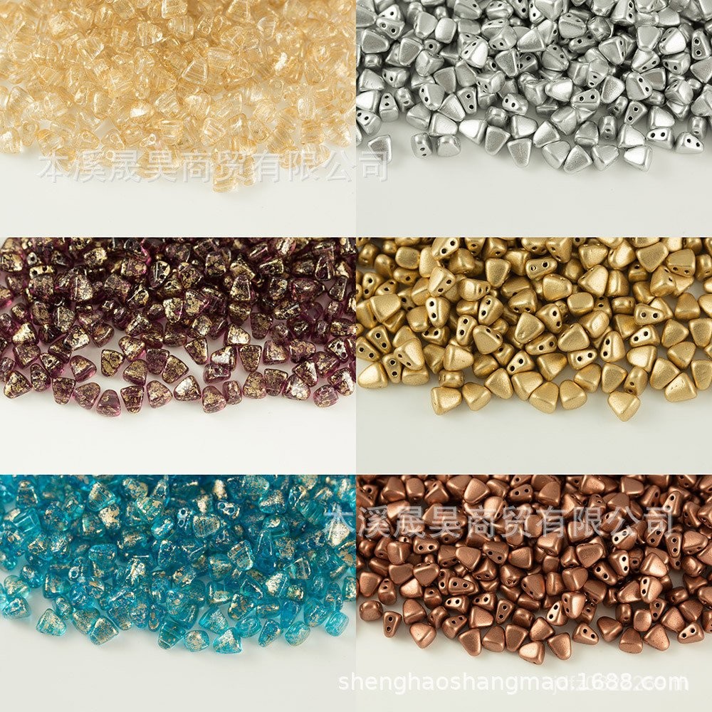 ลูกปัดขายส่งอุปกรณ์เสริมลูกปัดสีสามเหลี่ยม Double-Hole นําเข้าภาษาเช็คคํา 6 วัสดุ DIY Series เครื่อง