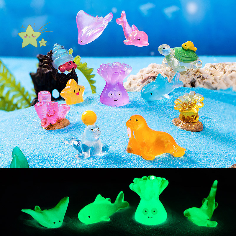 [JBTH] Mini Luminous Marine ตุ๊กตาสัตว์การ์ตูน Dolphins Sea Lions เต่า Octopuses Corals Micro ภูมิทัศน์เครื่องประดับปลา [JB]
