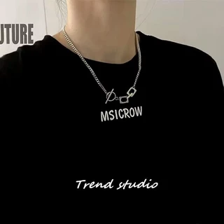 สร้อยคอองค์ประกอบประกบโซ่สี่เหลี่ยมที่ทันสมัยโดยใช้การออกแบบล็อค OT สวมใส่ง่ายและแปลกใหม่ คอลเลกชันสร้อยคอที่ไม่ซีดจาง.