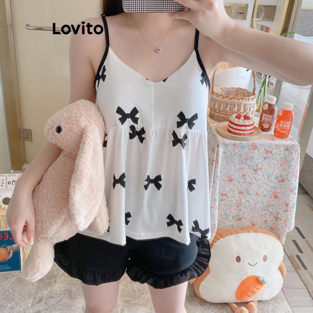 Lovito ชุดนอนลายผีเสื้อสบาย ๆ สำหรับผู้หญิง LNM73119