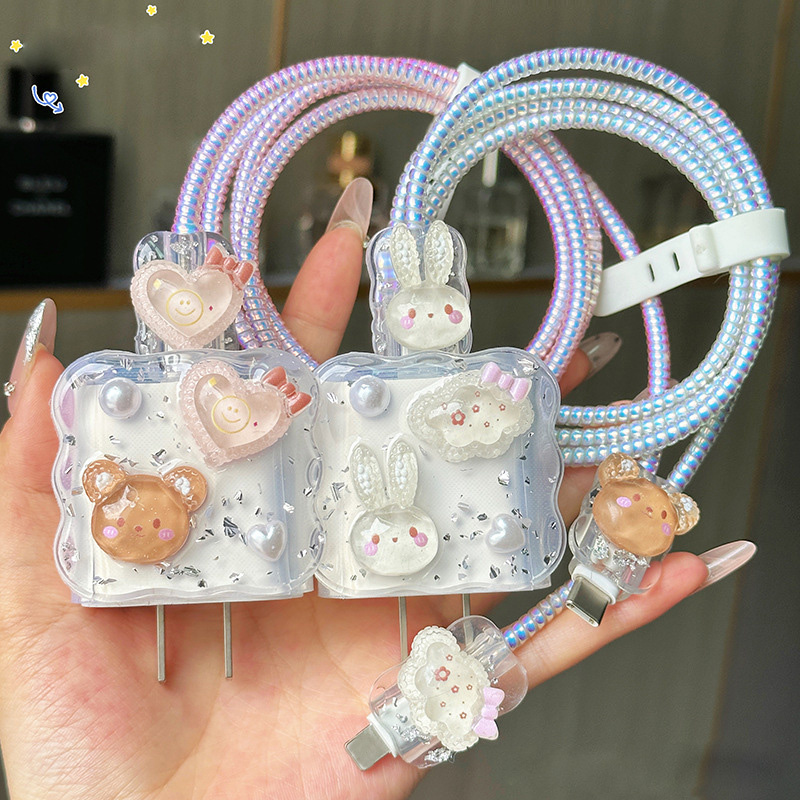 เคสเครื่องชาร์จสไตล์หมีดอกไม้ผีเสื้อคริสตัลเจลสําหรับการป้องกันเครื่องชาร์จ IP 20W