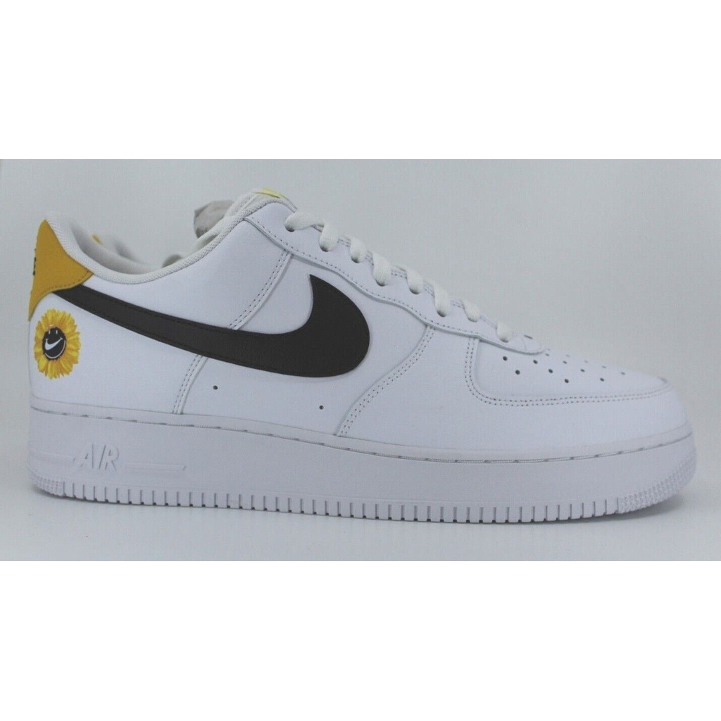 Nike Air Force 1 07 LV8 2 สีขาวสีดํา Dark Sulfur DM0118-100