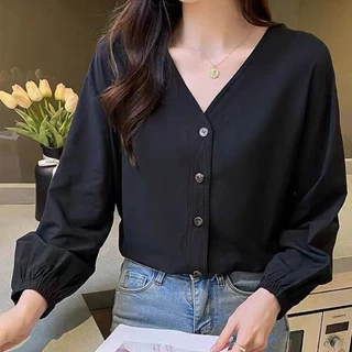 เสื้อเชิ้ตผู้หญิงแขนยาว คอวี ดีไซน์ดูแพง
