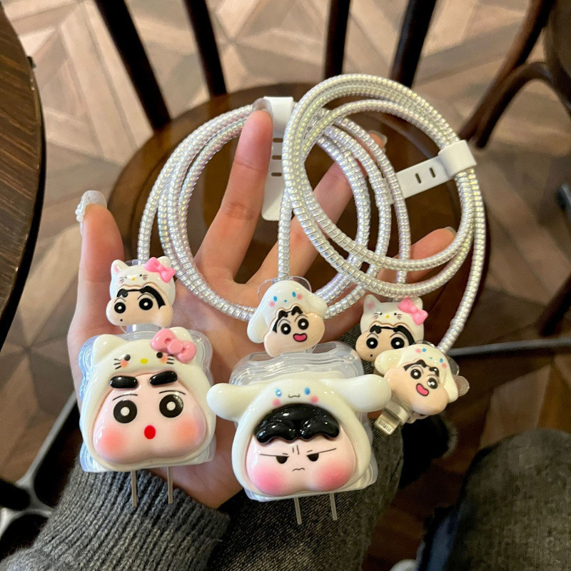 Hello Kitty Crayon Shin chan 20W สายเคเบิลข้อมูลฝาครอบป้องกันเหมาะสําหรับ 16/15promax Anti Drop Soft Shell 14/13/12
