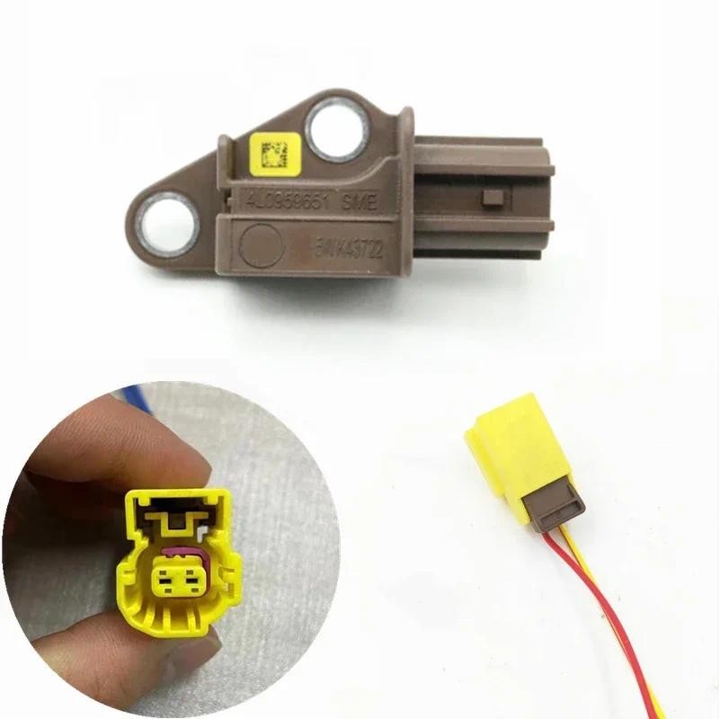 สําหรับ Audi A4 S4 A4L A5 S5 S6 A6L Q5 Q7 RS6 C6 Allroad ด้านหน้า Impact Crash Sensor