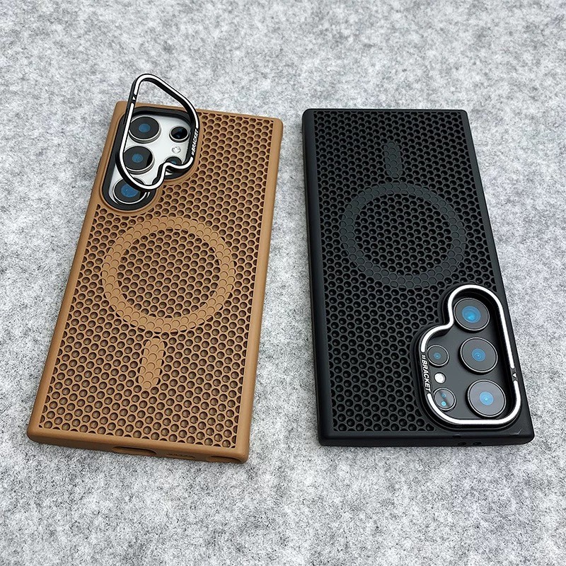 SAMSUNG Brown Hollow รังผึ้งวงเล็บโทรศัพท์กระจายความร้อนMatte strong MagneticเหมาะสําหรับSamsung S23 24 25 Ultra 24p 23 25 Plusเคสโทรศัพท์Anti drop s25 23 24 ฝาครอบป้องกัน
