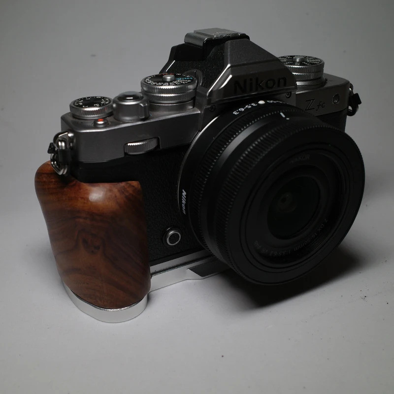 ไม้ L ประเภทวงเล็บขาตั้งกล้อง Quick Release แผ่นฐาน Grip Handle สําหรับ NIKON ZFC z-fc กล้องดิจิตอล 