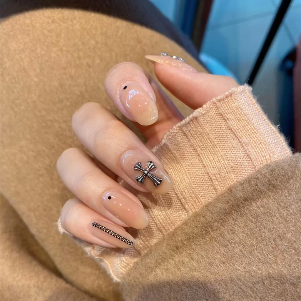 -Kroos Heart Chain สวมใส่เล็บแพทช์ผลิตภัณฑ์สําเร็จรูปขนาดกลางยาวเล็บปลอม-Kroos Heart Chain สวมใส่เล็