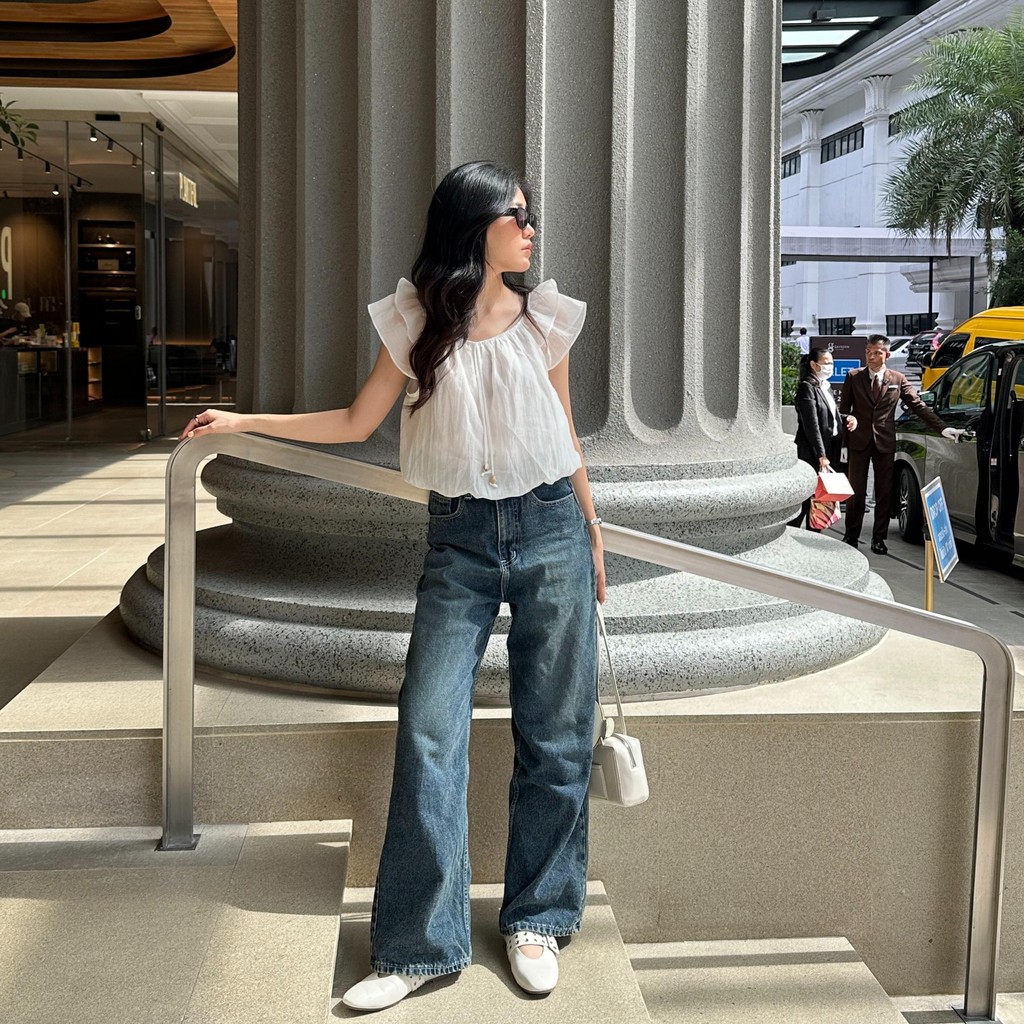 PUDDING TOP l เสื้อแขนแต่งระบายจั๊มเอวพองๆ น่ารักมาก ผ้าชีฟองมีซับใน สามารถใส่เป็นแบบปาดไหล่ก็ได้ สินค้า