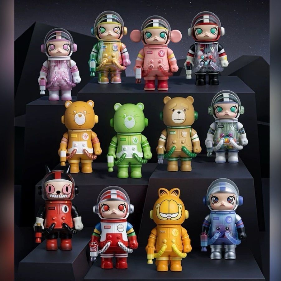 POPMART POPMART MEGA SPACE MOLLY 100% Anniversary Series 3rd Generation Mystery Box Gift Decorative