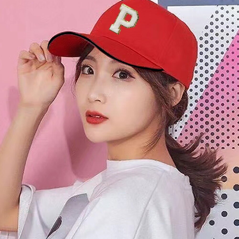 หมวกเบสบอลป้ายปักหมวกผ้าฝ้ายสีแดงกลางแจ้งเย็นวินเทจหมวกด้านบนหมวกแหลม สินค้าขายร้อน