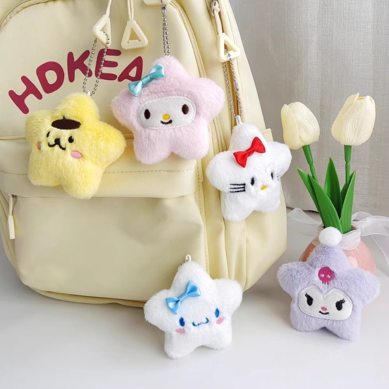 Sanrio Plush KeyChain Hello Kitty Kawaii Star พวงกุญแจ Kuromi Cinnamoroll ตุ๊กตากระเป๋าเป้สะพายหลังจี้ Melody กระเป๋าตกแต่งสาวของเล่น