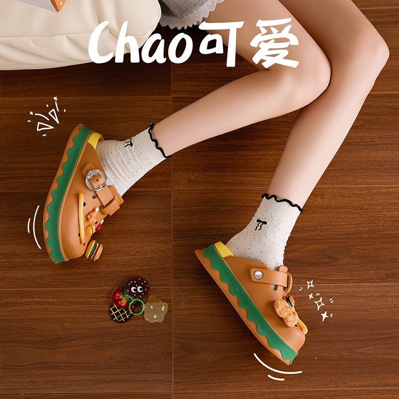 Burger DIY Birkenstock Baotou Hole รองเท้าผู้หญิงสวมใส่ด้านนอกหนา Soled น่ารักการ์ตูน Shit-Stepping 