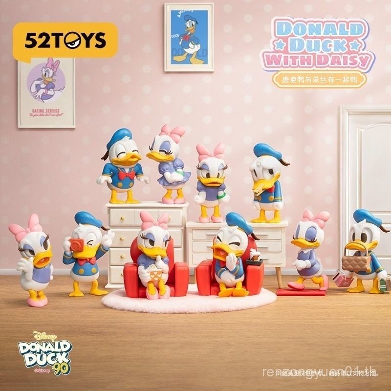 52TOYS Disney Donald Duck with Daisy Duck Mystery Box Toy 520 เครื่องประดับของขวัญวันวาเลนไทน์