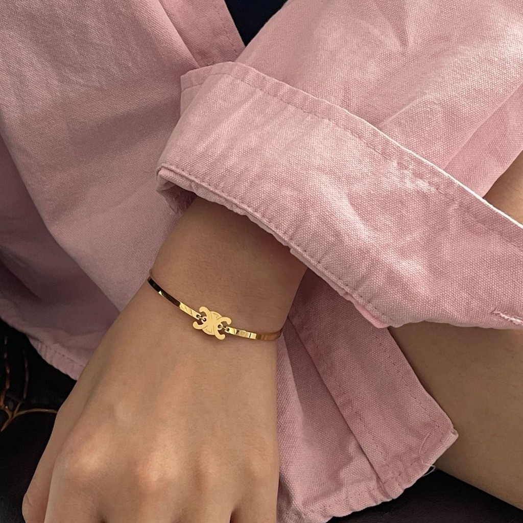 Triumphal Arch Bracelet สร้อยข้อมือเหล็กไทเทเนียมหรูหราฝรั่งเศส