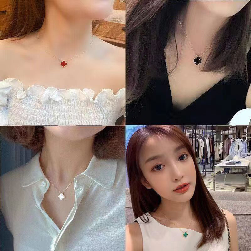 เลเซอร์ดอกไม้โคลเวอร์สี่ใบสร้อยคอจี้สองด้านโซ่กระดูกไหปลาร้าหญิงแสงหรูหราเฉพาะสร้อยคอโคลเวอร์ไม่ซีดจางหญิง * & - &