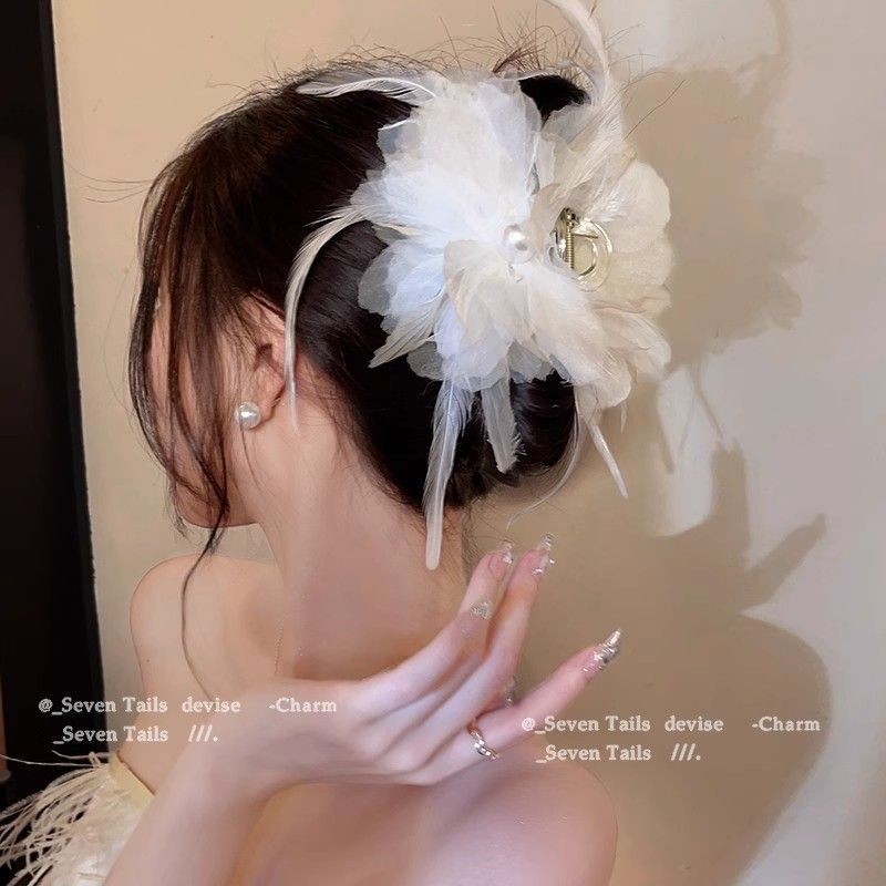 Swan Lake บรรยากาศ Feather Back Head กิ๊บติดผมระดับพรีเมียม คลิปฉลาม กิ๊บติดผมดอกไม้ เครื่องประดับผม