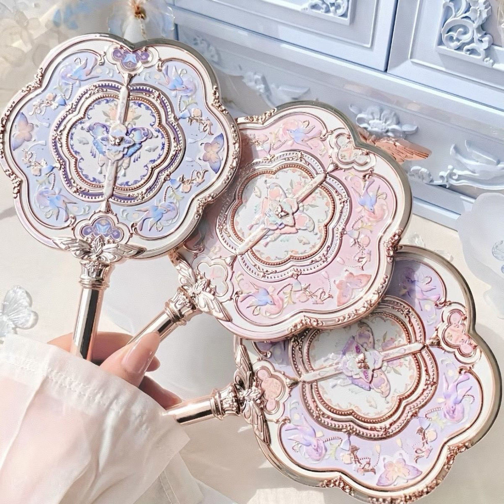 FLOWER KNOWS กระจกมือถือ Retro และประณีตสไตล์จีนโบราณคุณภาพสูง Princess Texture กระจกแต่งหน้ารูปลักษณ์สูงและความทนทานต่อกระจกมือ