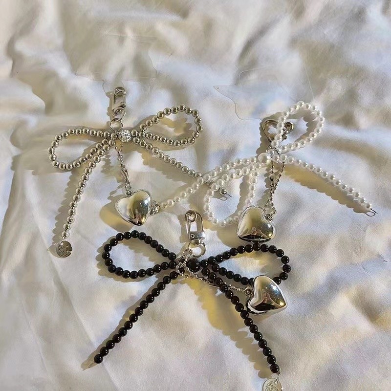 ที่ละเอียดอ่อนลูกปัดพวงกุญแจ Handmade Pearl Bow รูปจี้พวงกุญแจหัวใจพวงกุญแจเครื่องประดับ Pearl ตกแต่งสําหรับกระเป๋าโทรศัพท์