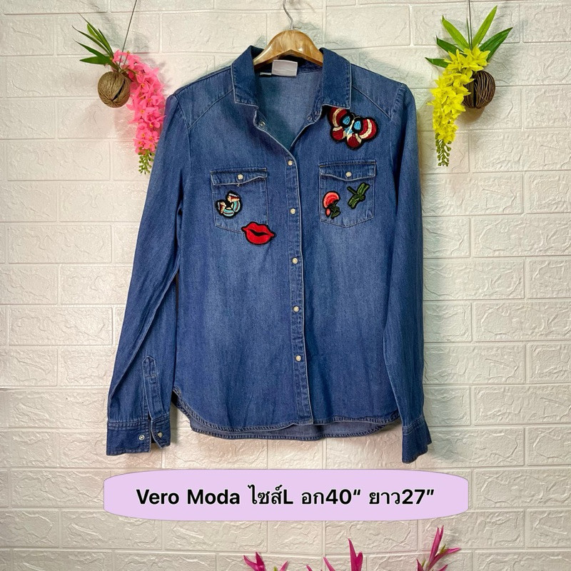 เสื้อยีนส์ Vero Moda ปักลายสวย ไซส์ L อก40, ยาว 27 นิ้ว งานค้างสต็อคญี่ปุ่น งานสวย