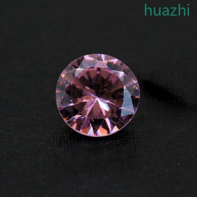 ใช่ 1พีซี พลอยเพทายพรีเมี่ยมสีเพชรประกาย อุปกรณ์เครื่องประดับเพชรสว่างสุด