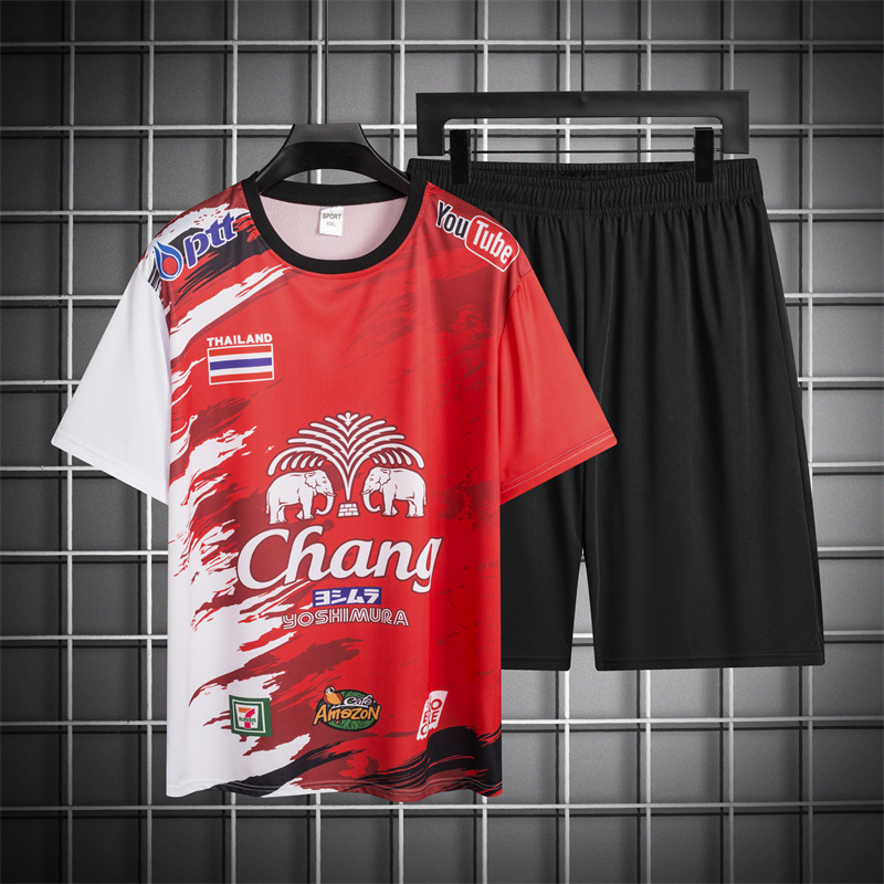 (เสื้อยืด+กางเกงขาสั้น) ชุดกีฬาผู้ชาย ชุดวิ่ง เบาสบายระบายอากาศ ชุดฟุตบอล + ธง Logoช้าง