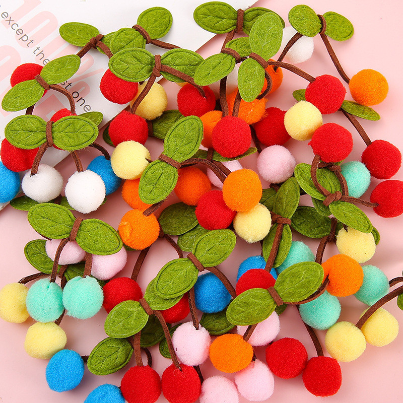 น่ารัก Pompom Ball กิ๊บติดผมสีแดงสําหรับผู้หญิงสาวหวาน Cherry Ball Leaf กิ๊บติดผมตกแต่ง