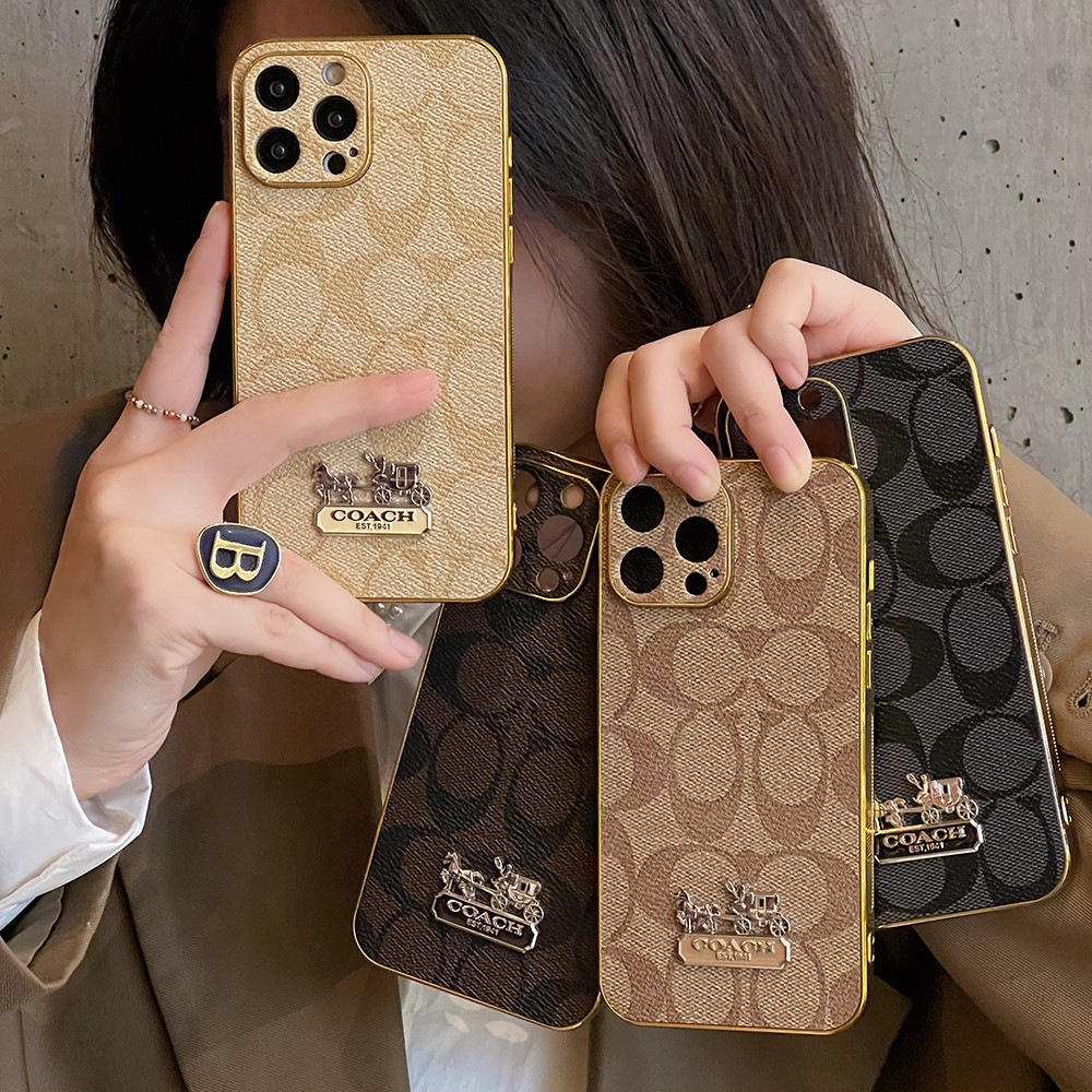 แฟชั่น COACH เคสโทรศัพท์ใช้งานร่วมกับ IPhone 14 15 16 Pro Max สําหรับ IP 11 12 13 Pro Max Promax 14PM15PM 16ProMax Electroplated กรอบเลนส์ฝาครอบป้องกัน